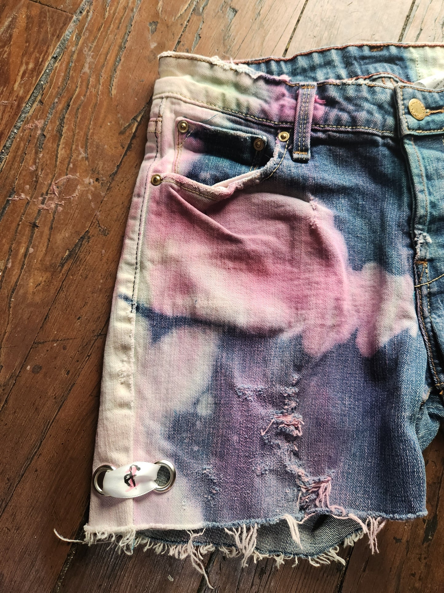 Rose Pedal Jean Shorts