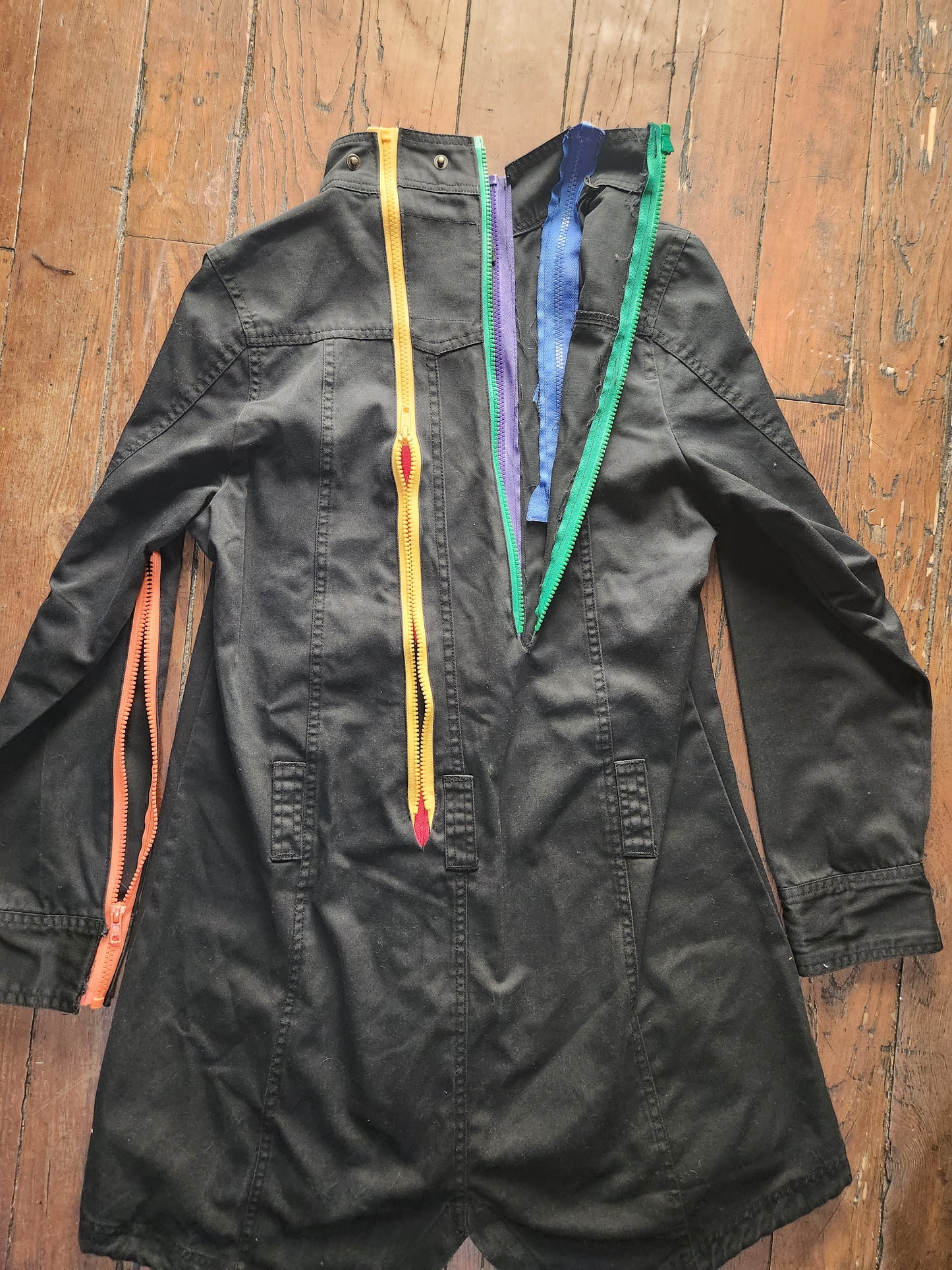 Black 🌈 zipper Coat