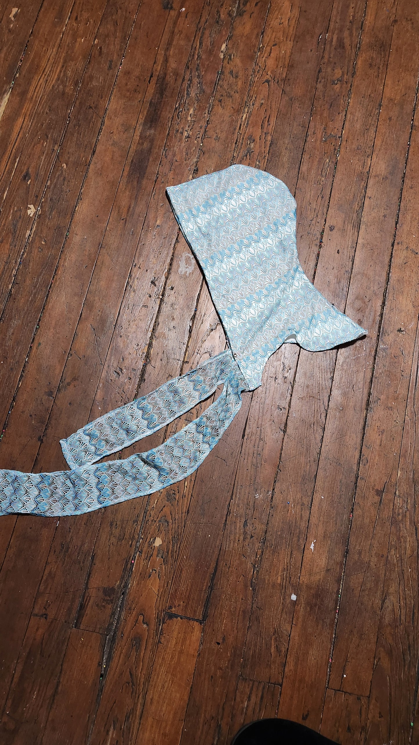 Scarfie blue lace
