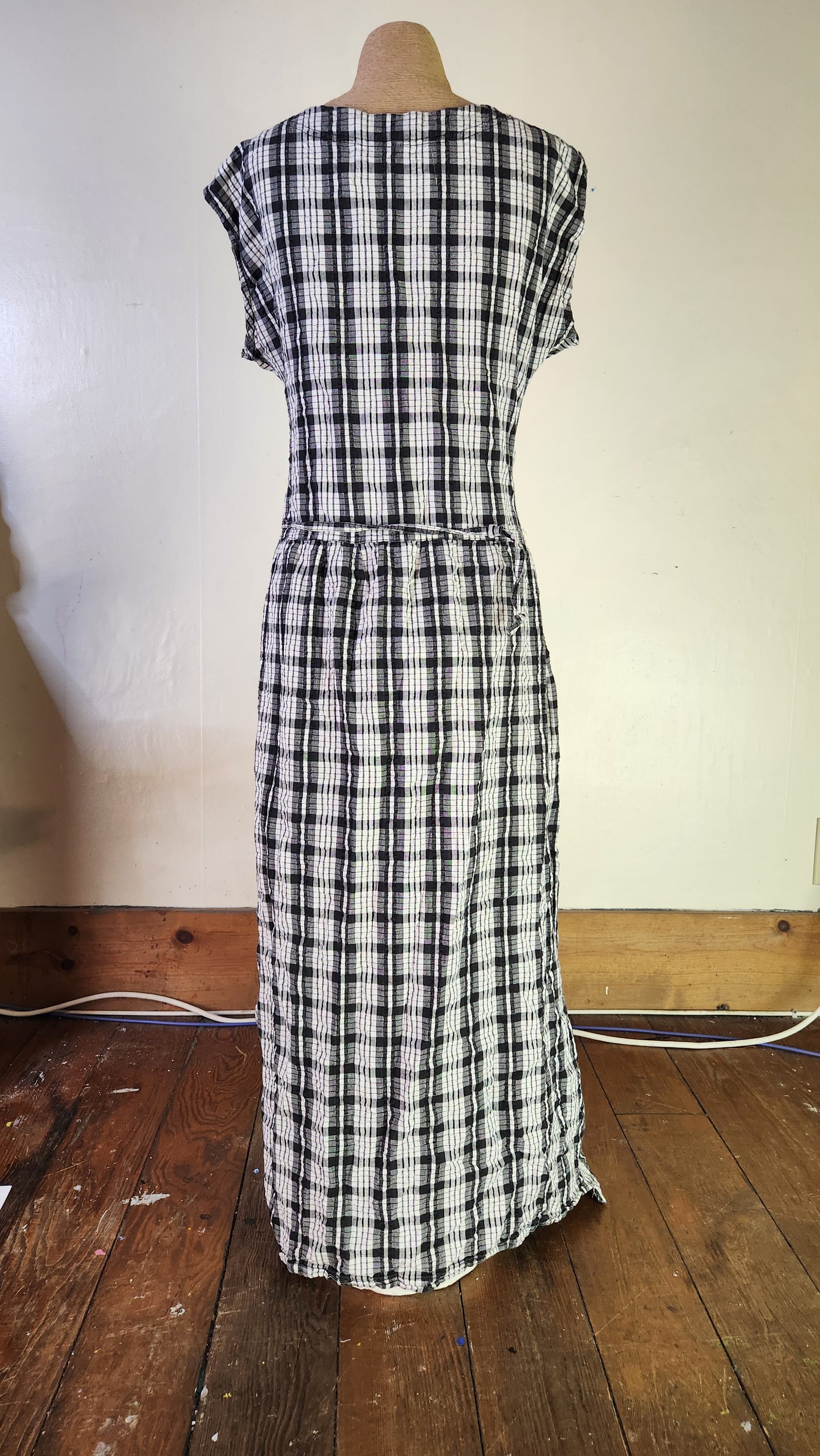 Xl plunge neck button up dress