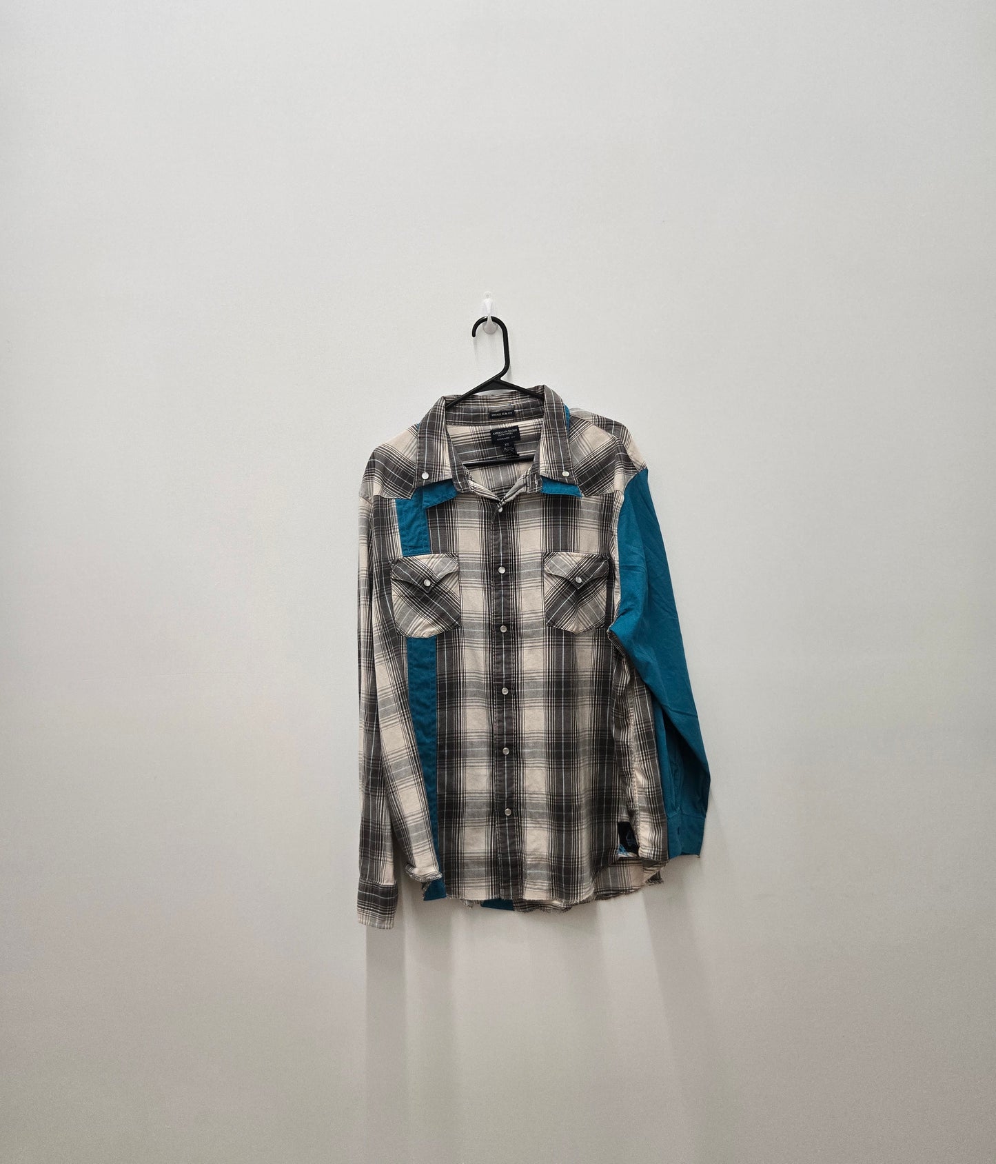 Ef logo button down