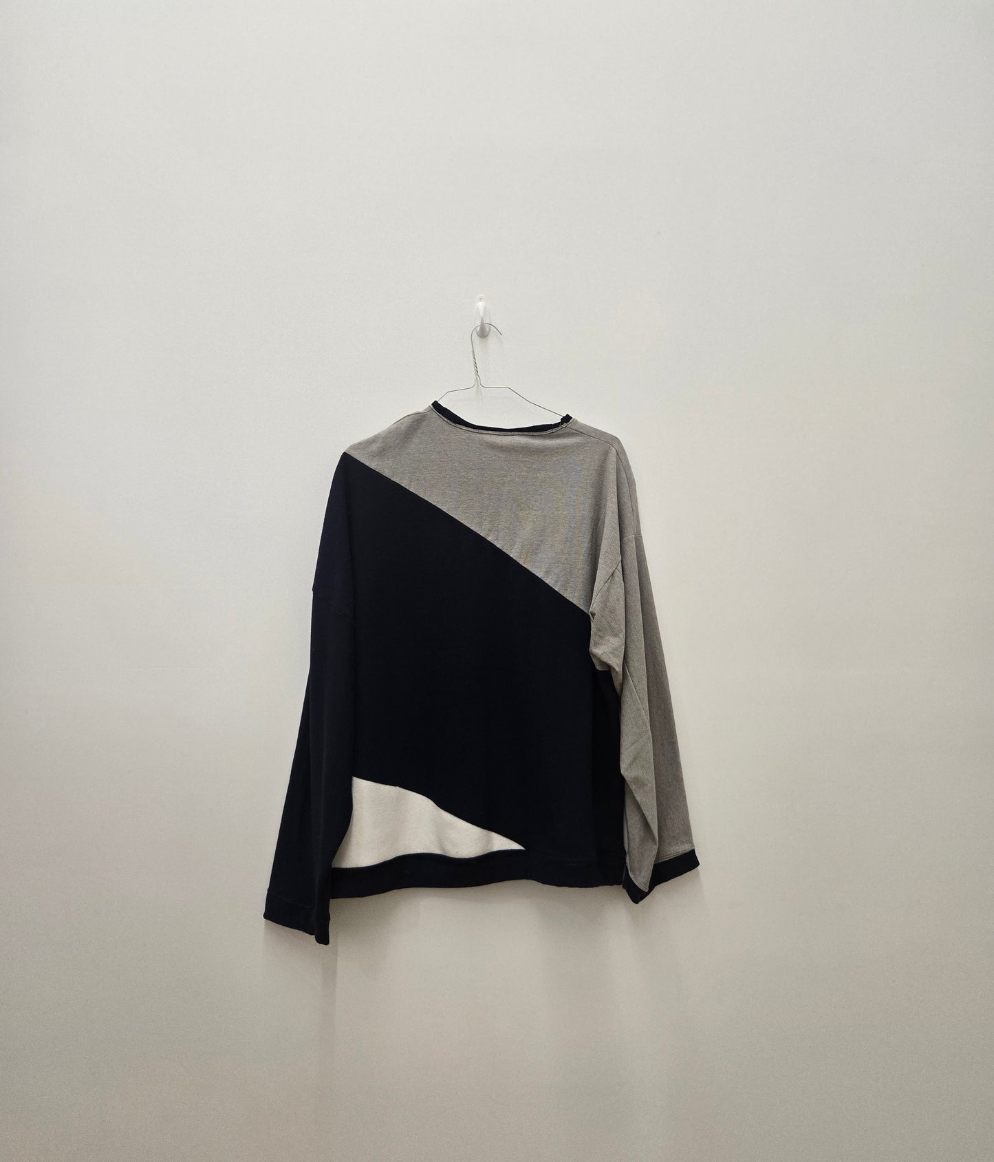 Tri-angle long sleeve T-shirt