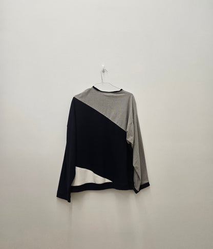 Tri-angle long sleeve T-shirt