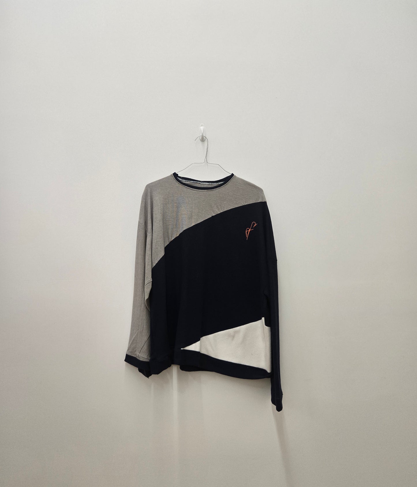 Tri-angle long sleeve T-shirt